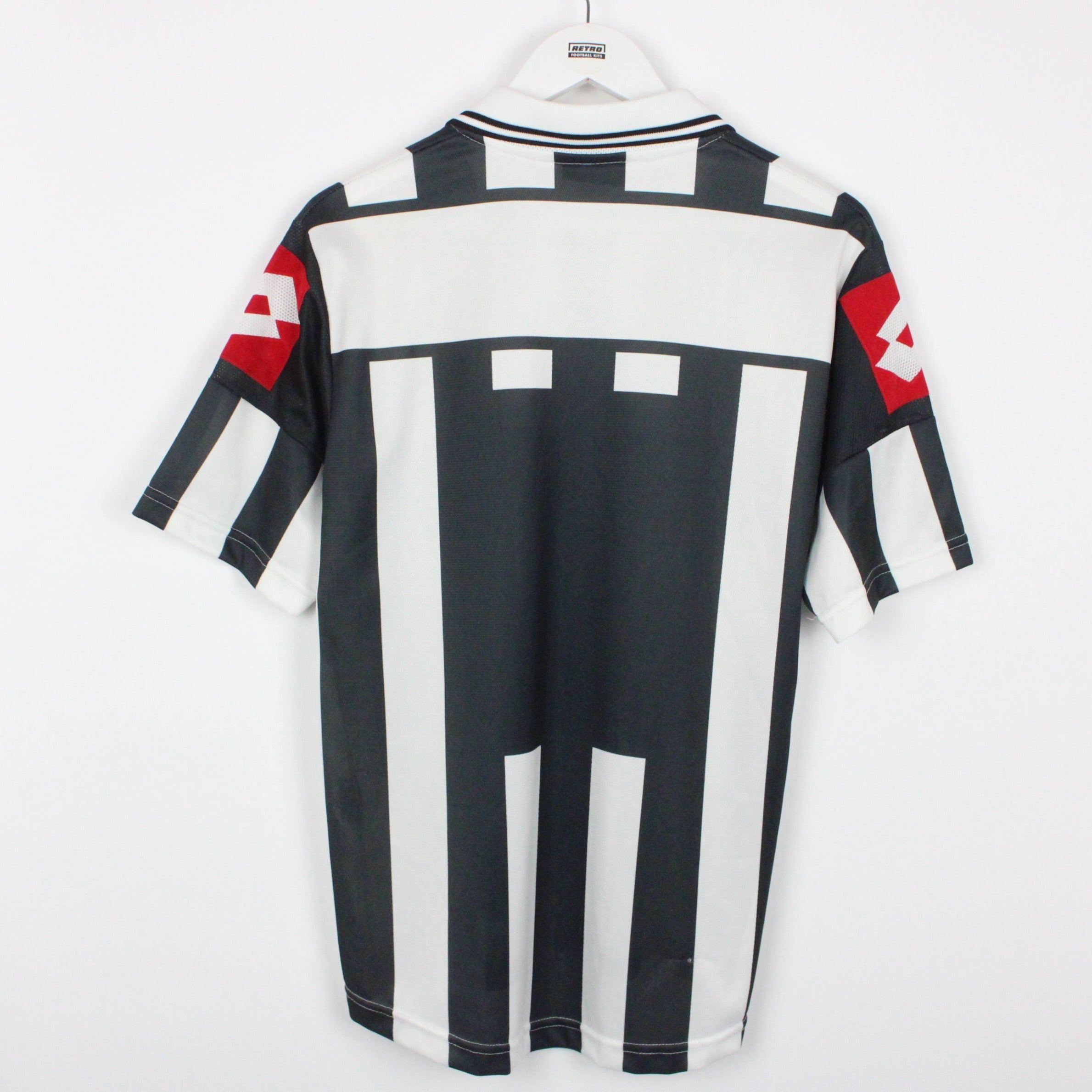 Juventus Retro Shirt 01/02