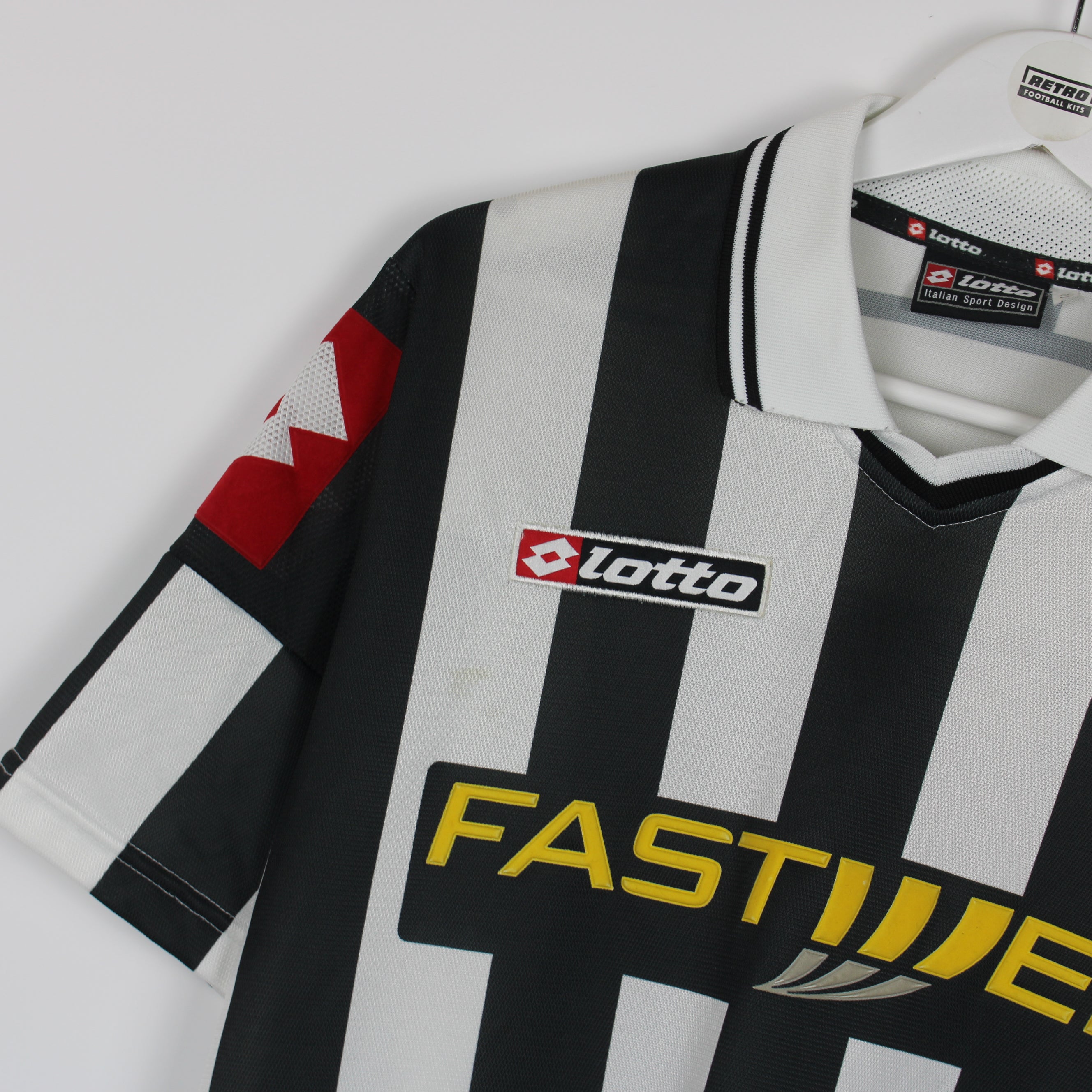 Juventus Retro Shirt 01/02