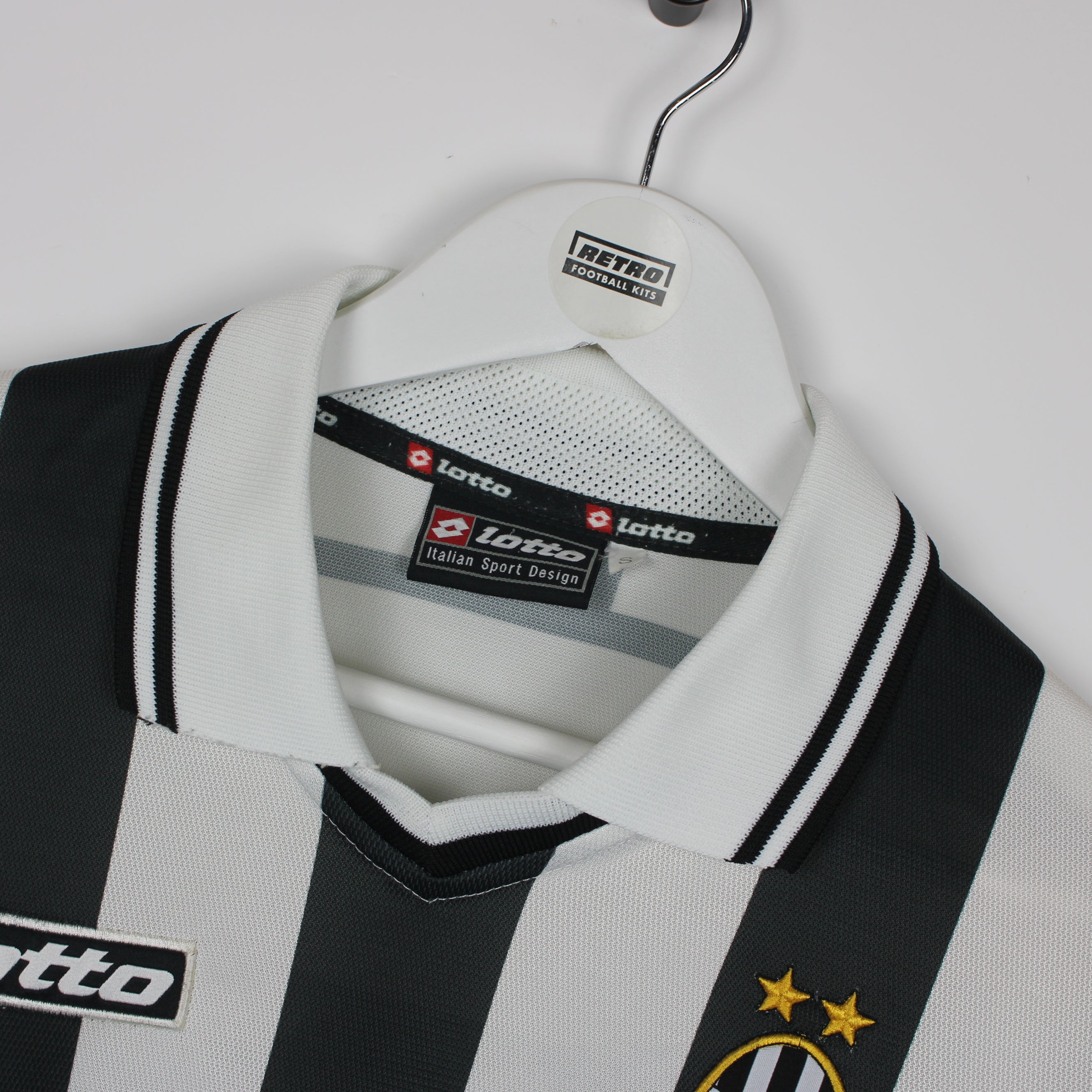 Juventus Retro Shirt 01/02