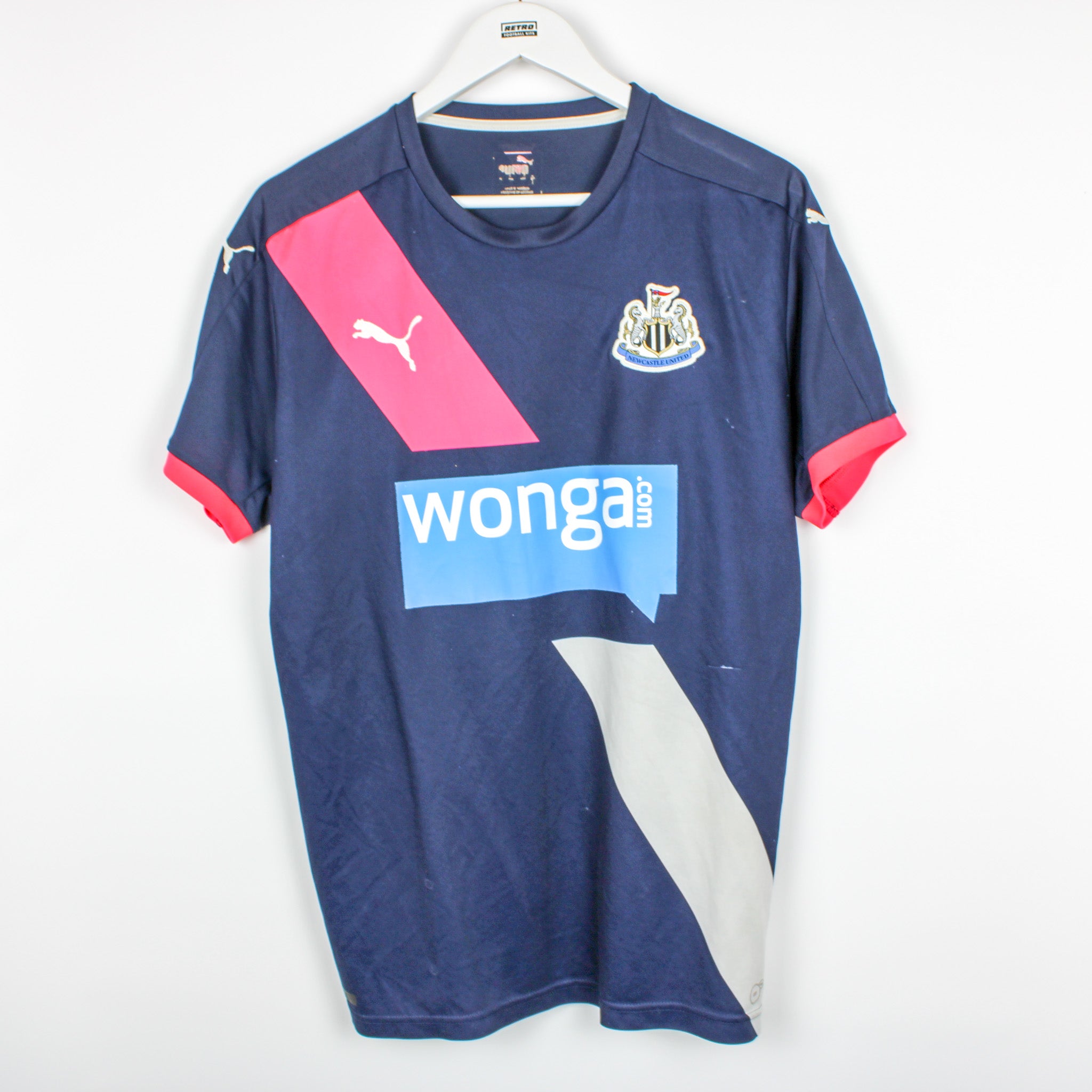 Newcastle united hot sale retro kit