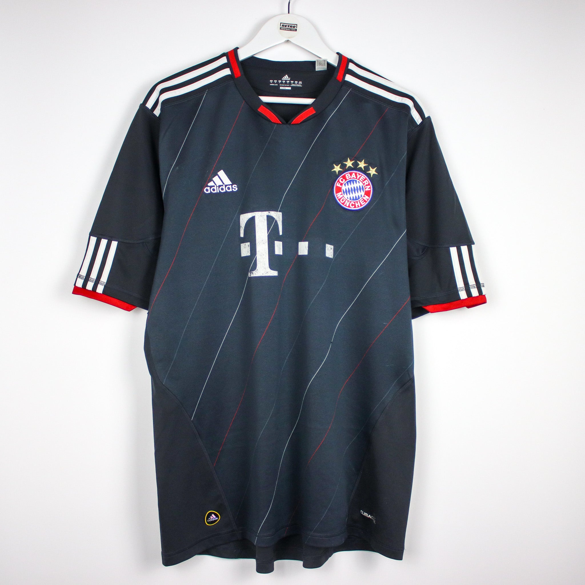 Bayern munchen away kit online